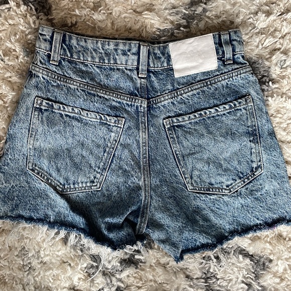 Zara Shorts - Picture 2 of 3